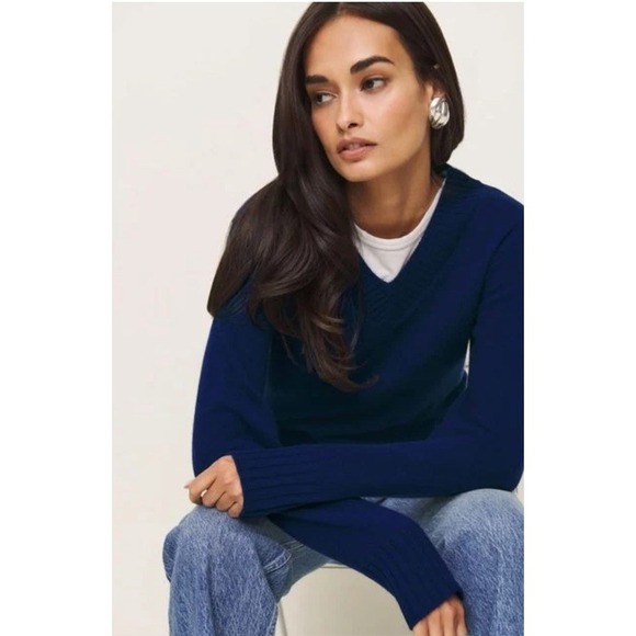Reformation Dulce Thick Cashmere V Neck Long Sleeve Sweater Women's Medium EUC - Picture 2 of 7